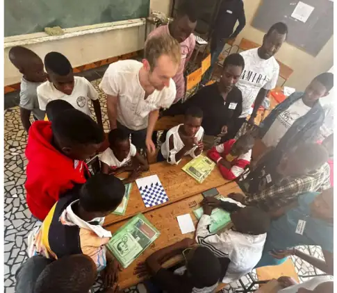 “Gazelle and Lions” game